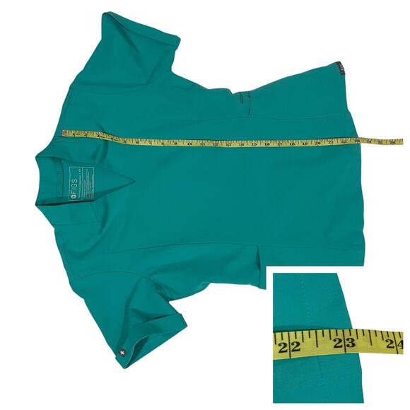 FIGS Inala Slim Top - Oasis - XS - Picture 5 of 16